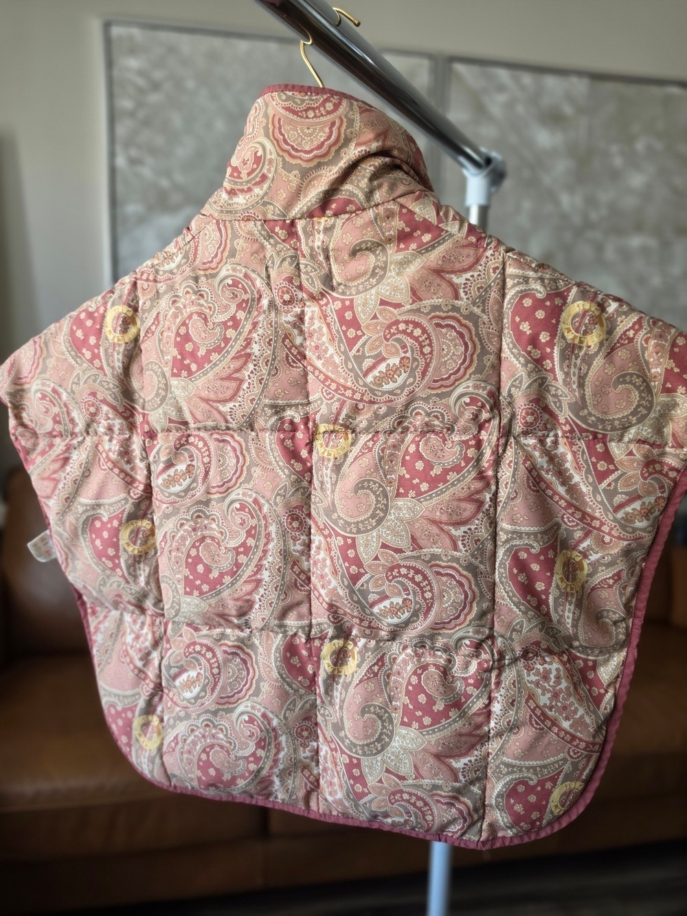 Authentic Celine Pink Dusty Rose Paisley Down Puffer Wrap One Size - Picture 11 of 13